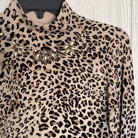 Vertigo Brown Animal Print Embellished Lightweight Sweater Small NWT - Picture 2 of 5